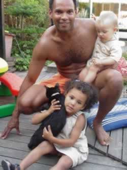 Papa, Jeffrey, Manou and Mimi Aug 2002