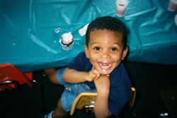 Justin as the cupcake face