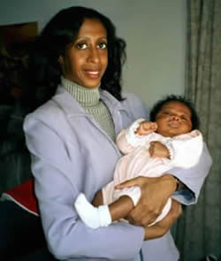 Isabelle with cousin Deborah.